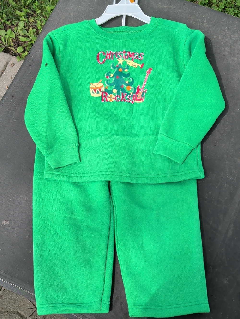 Green 'Christmas Rocks' Top & Pants Set